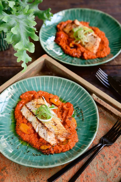 Roodbaars met romescosaus (keto)