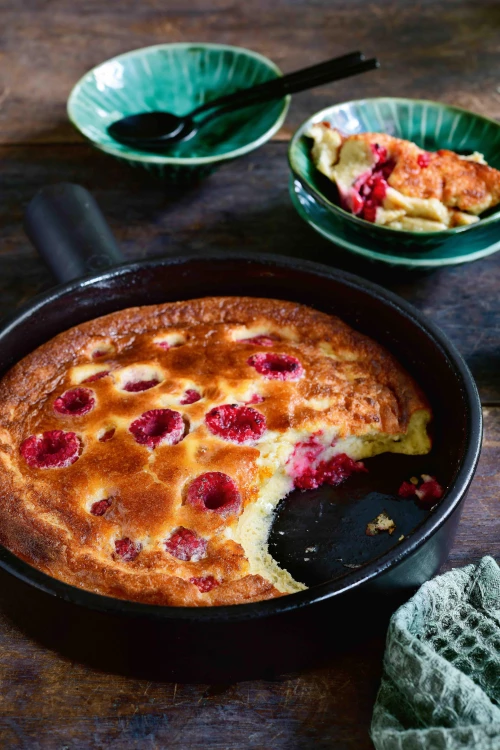 Luchtige ovenpannenkoek met frambozen