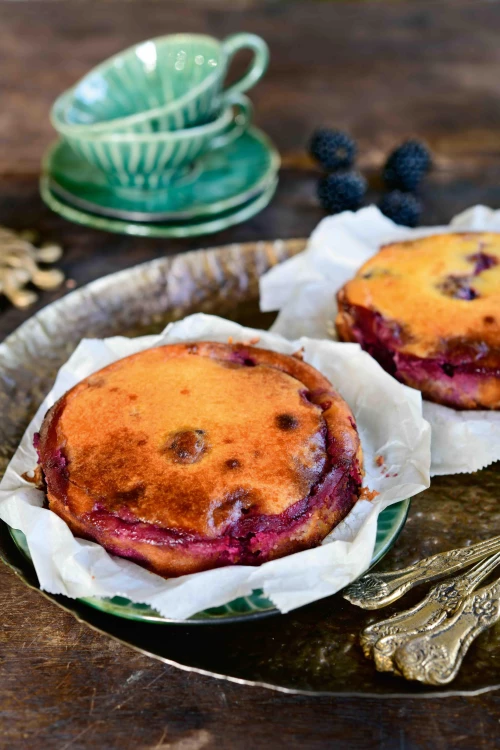 Yoghurttaartje met braambessen